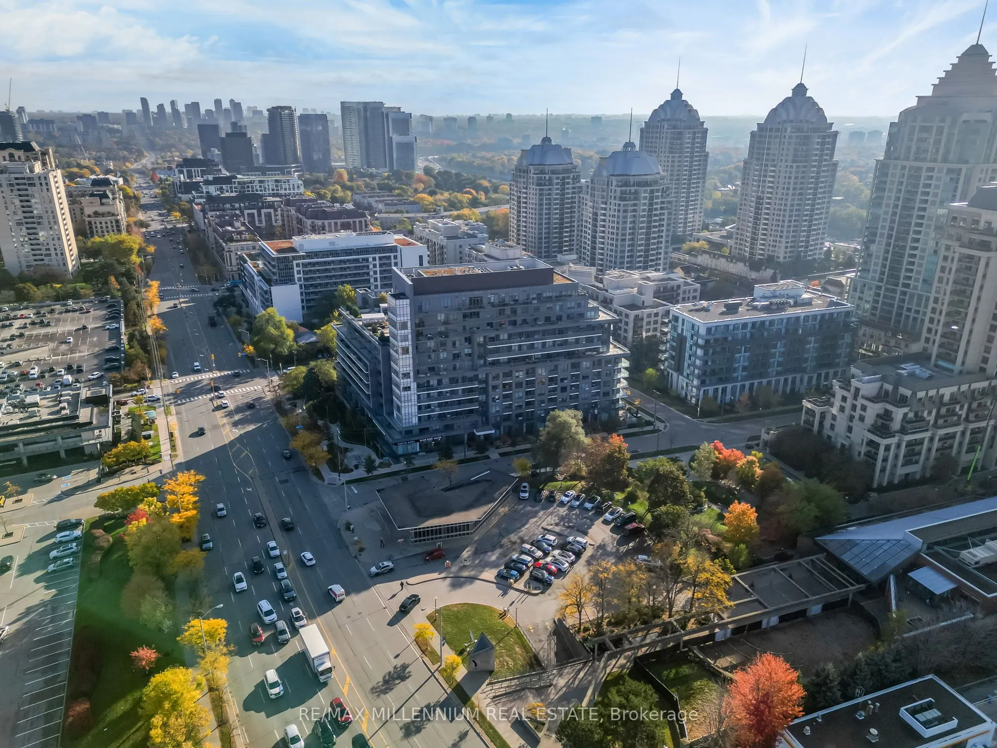 7 Kenaston Gardens, #322