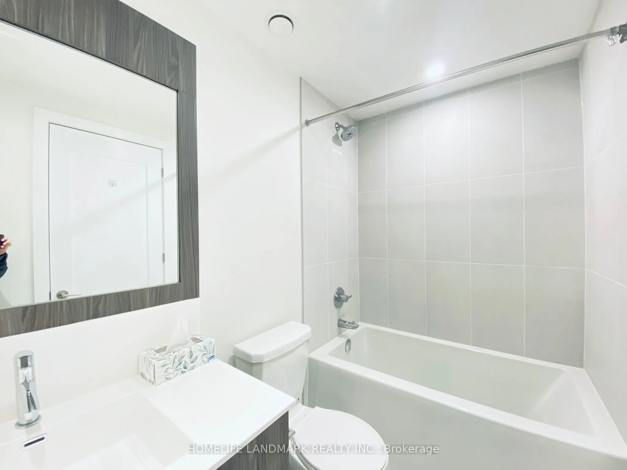 25 Adra Grado Way, #1240