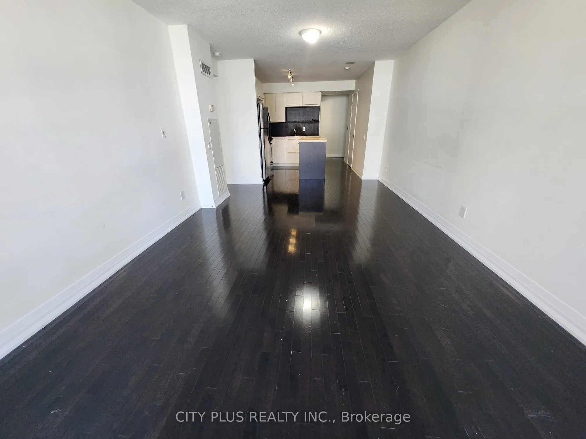 25 Carlton Street, #1810