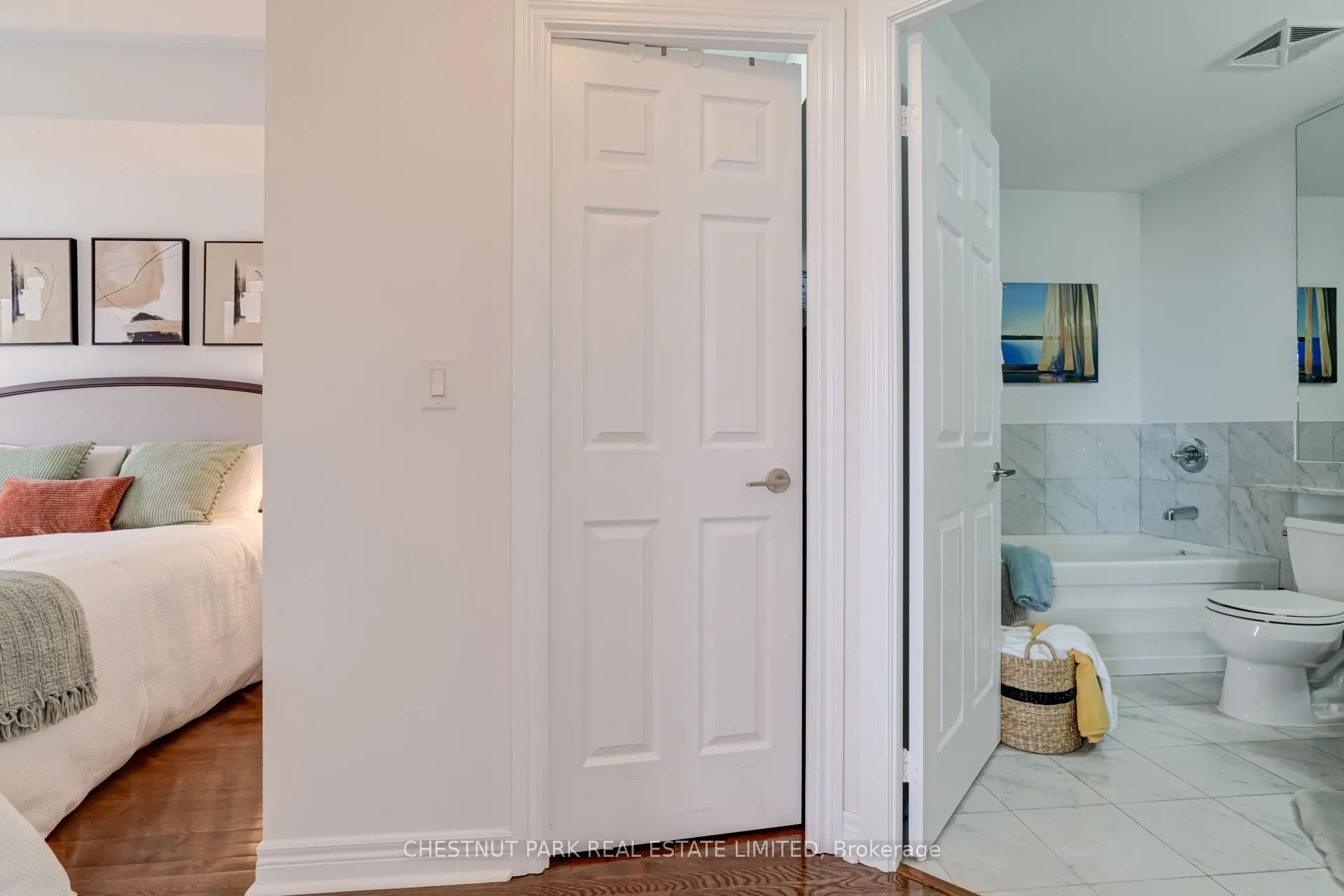 736 Spadina Avenue, #1711