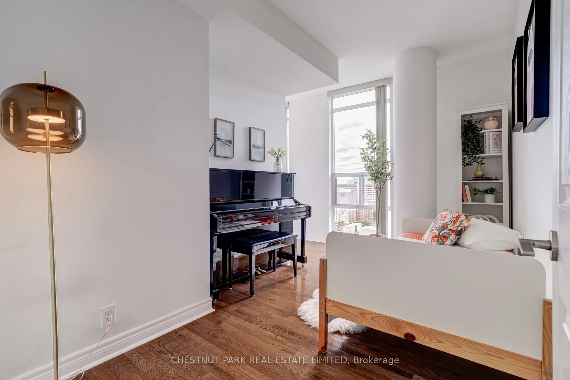 736 Spadina Avenue, #1711
