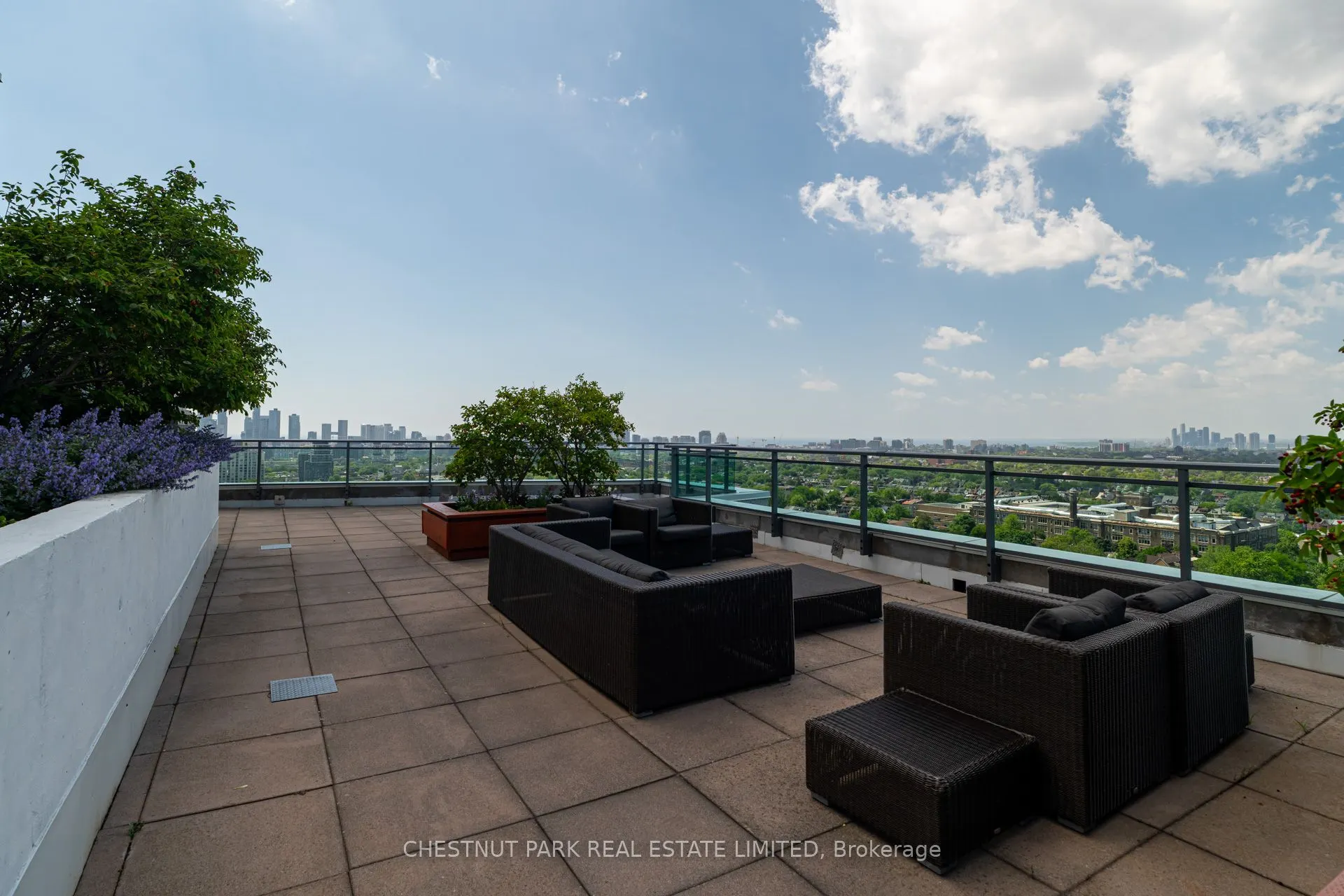 736 Spadina Avenue, #1711