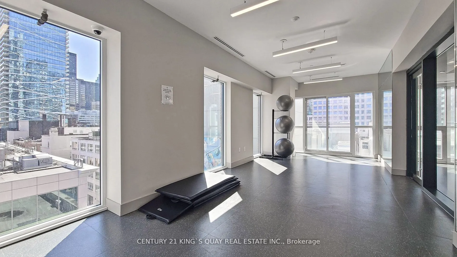 99 JOHN Street, #201