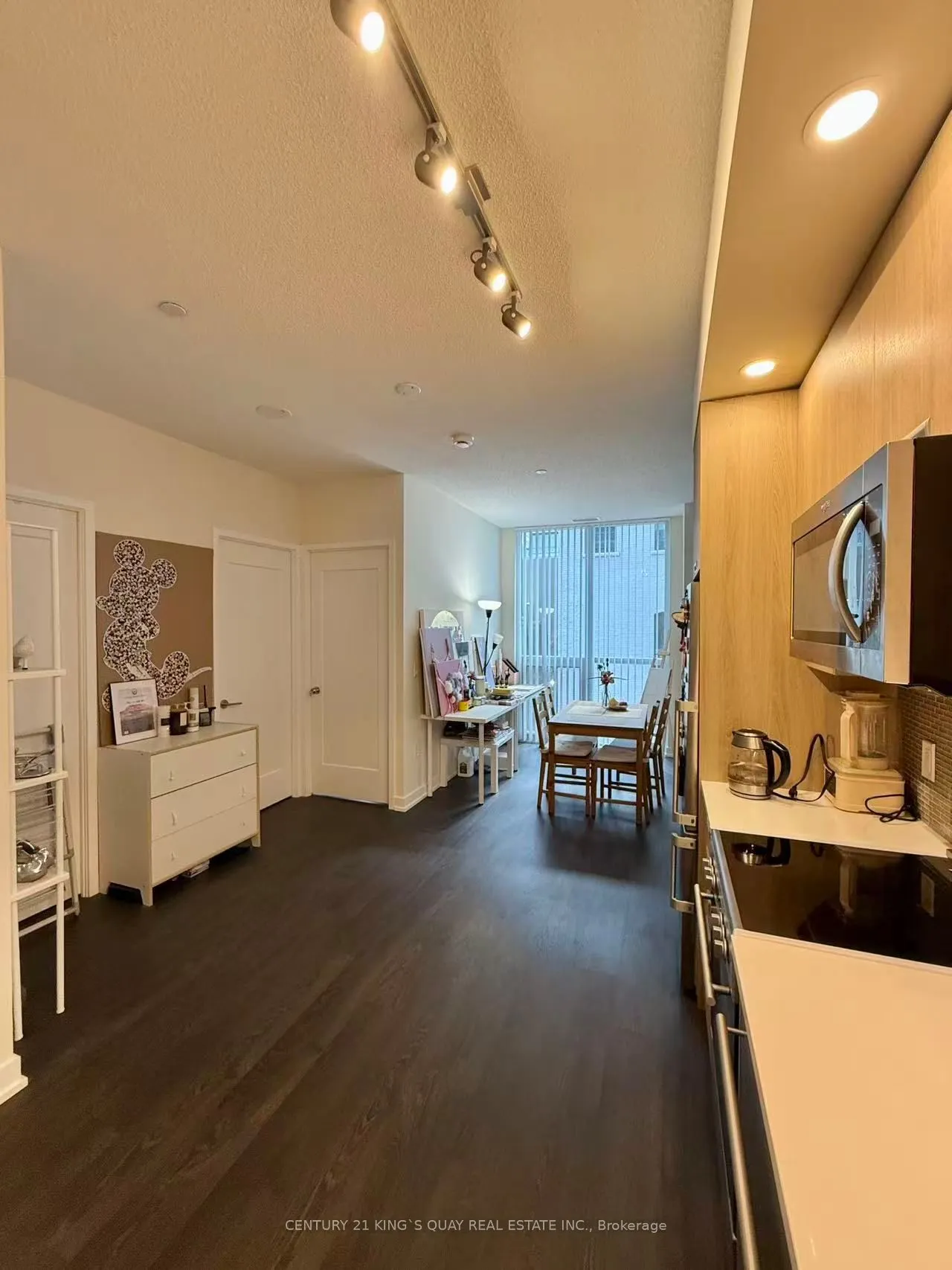 99 JOHN Street, #201