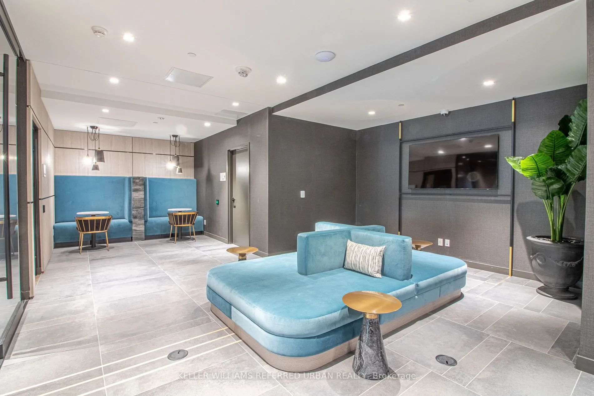 319 Jarvis Street, #2205