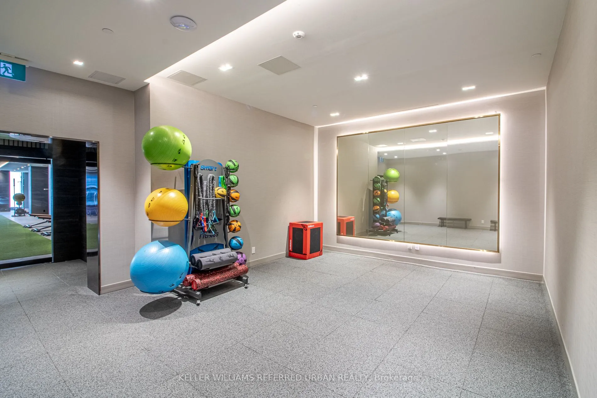 319 Jarvis Street, #2205