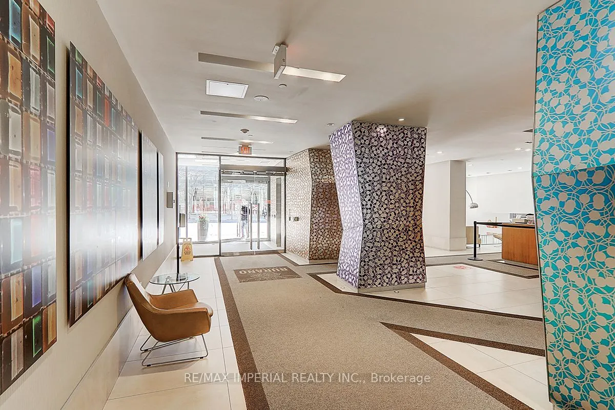 832 Bay Street, #3405