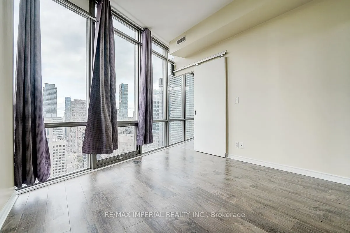 832 Bay Street, #3405