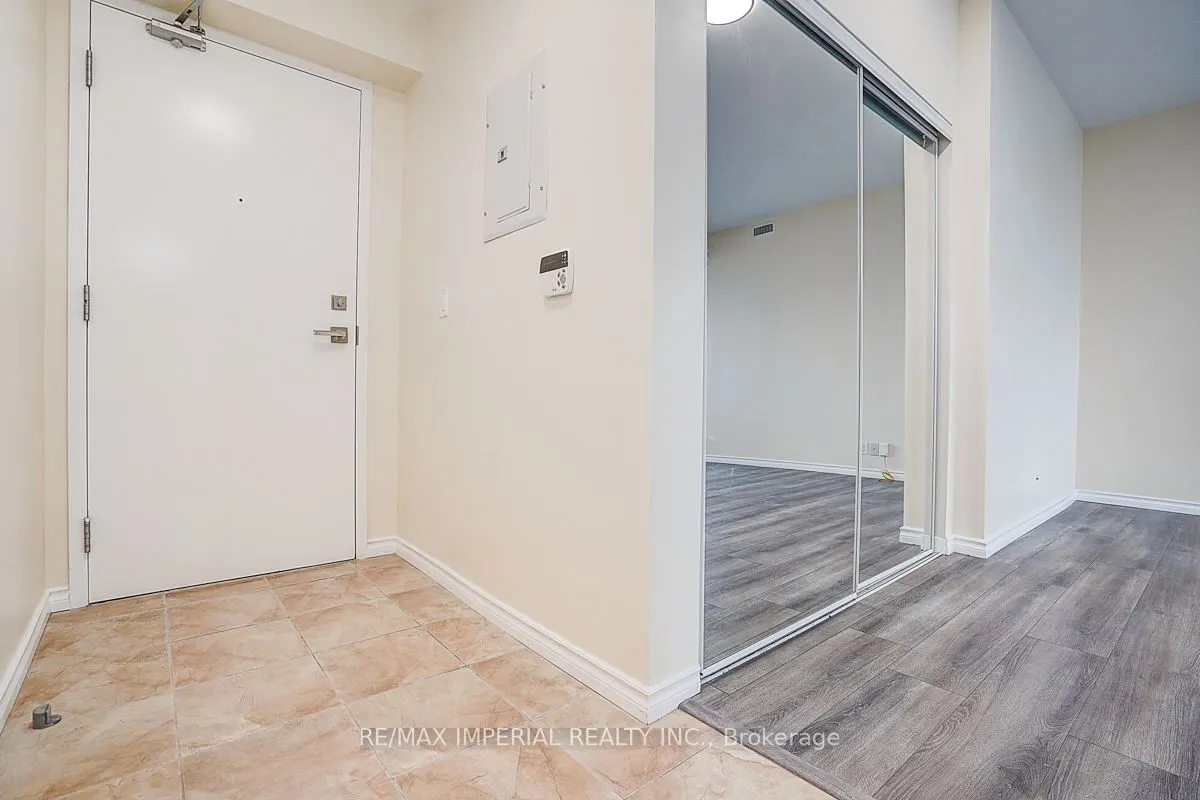 832 Bay Street, #3405