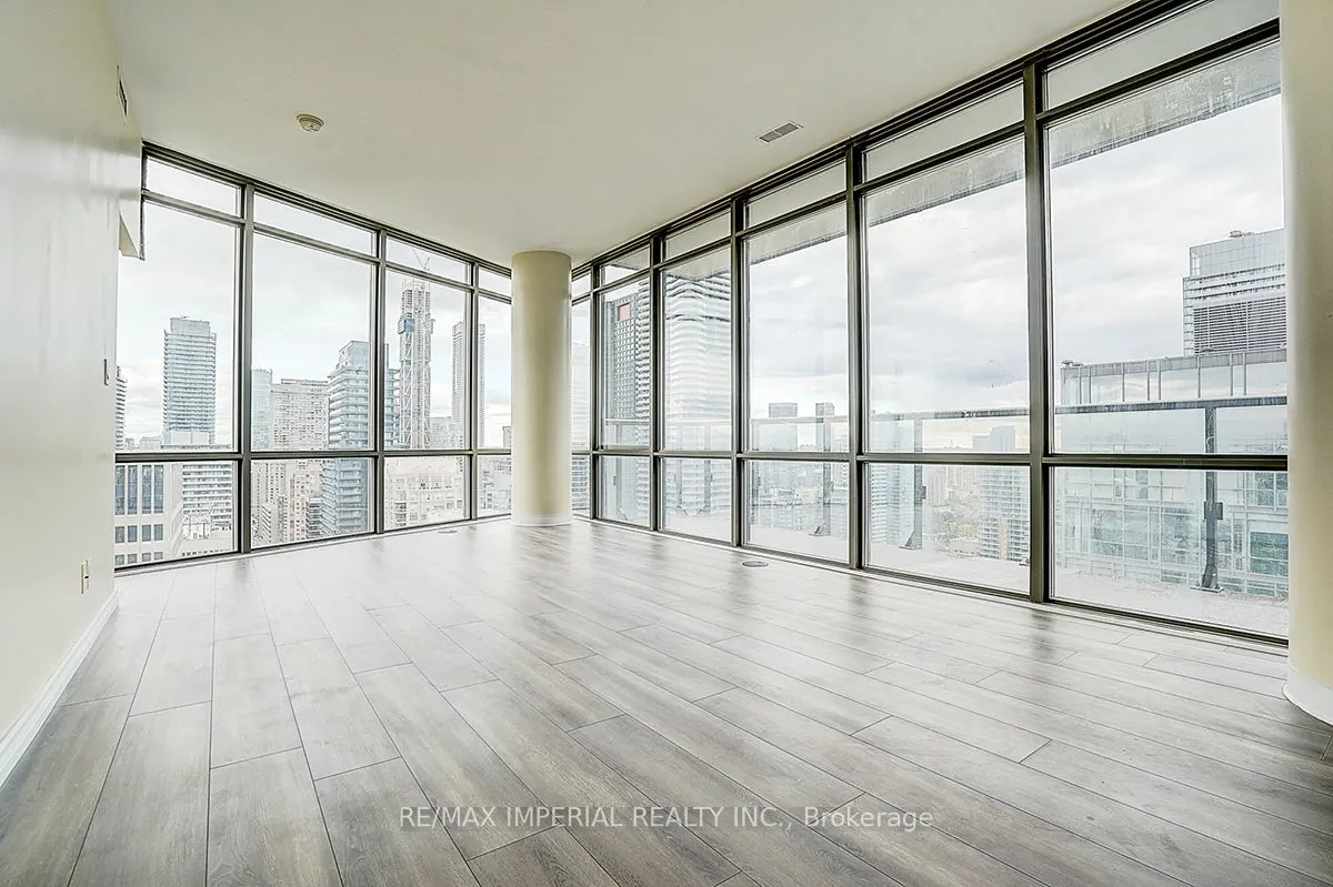 832 Bay Street, #3405