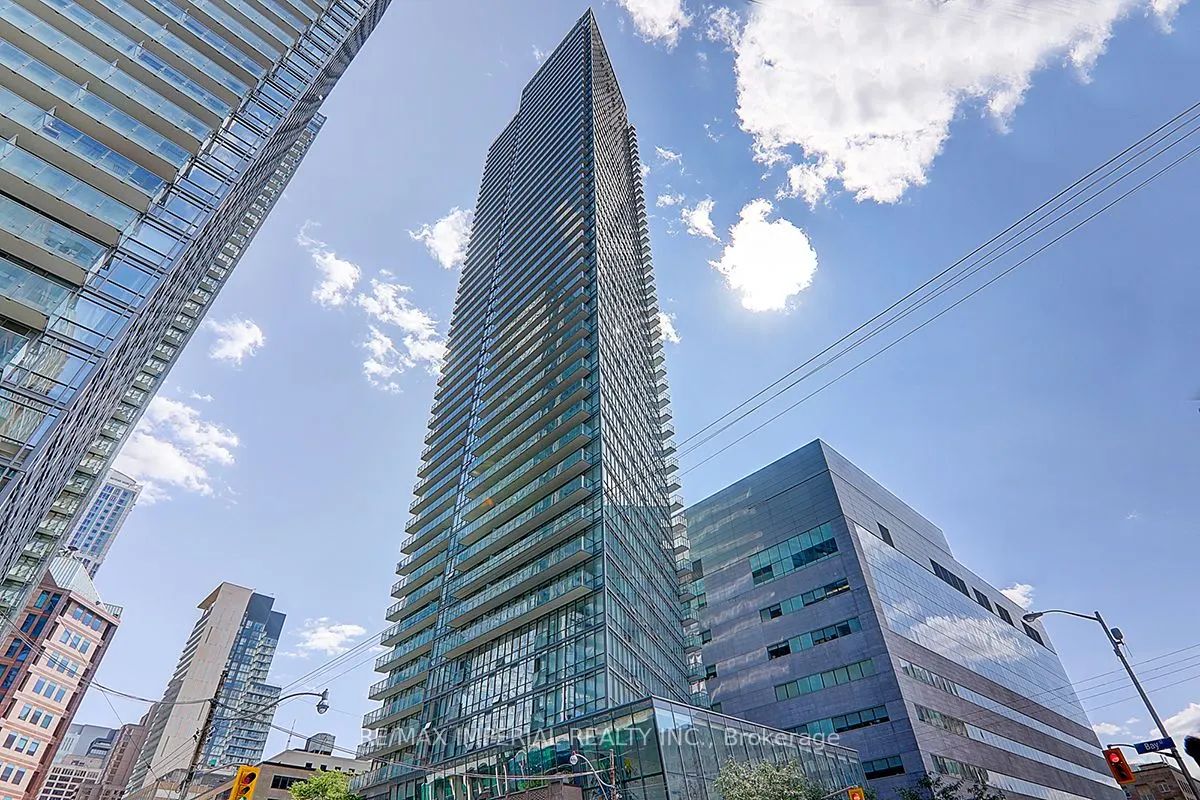 832 Bay Street, #3405