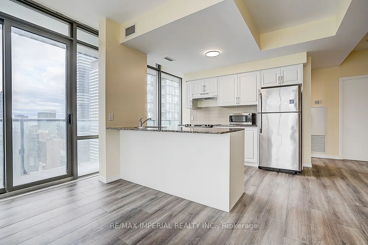 832 Bay Street, #3405