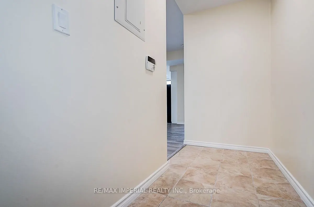 832 Bay Street, #3405