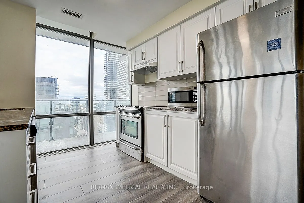 832 Bay Street, #3405