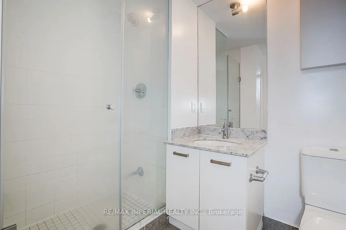 832 Bay Street, #3405