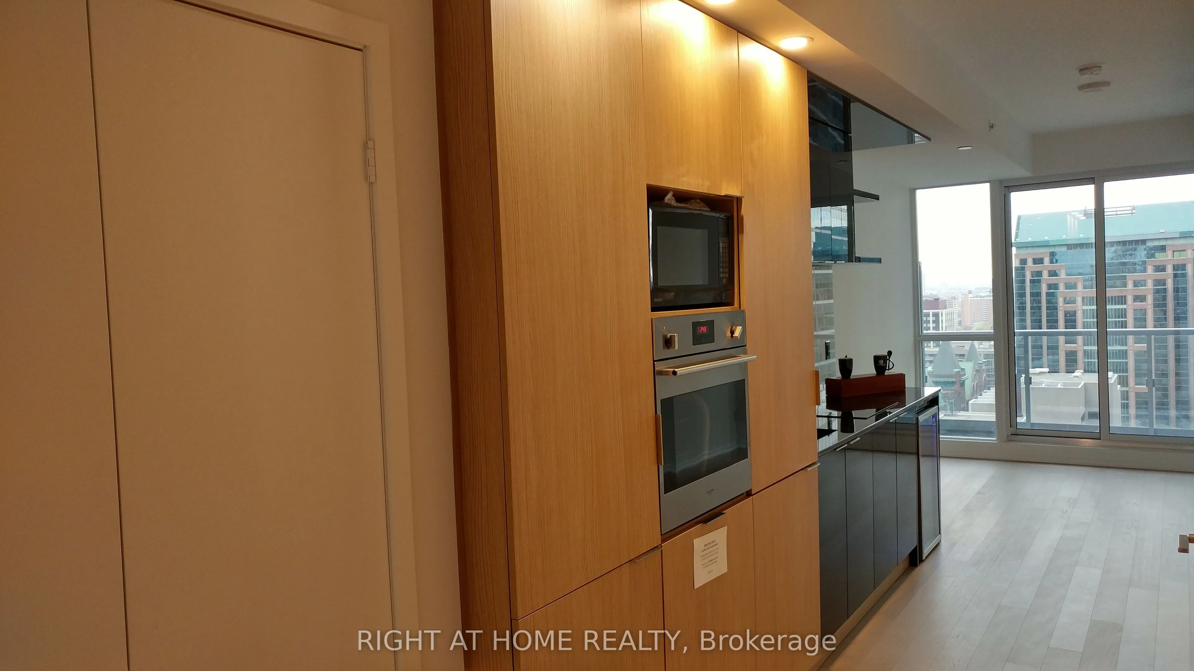 70 Temperance Street, #2305