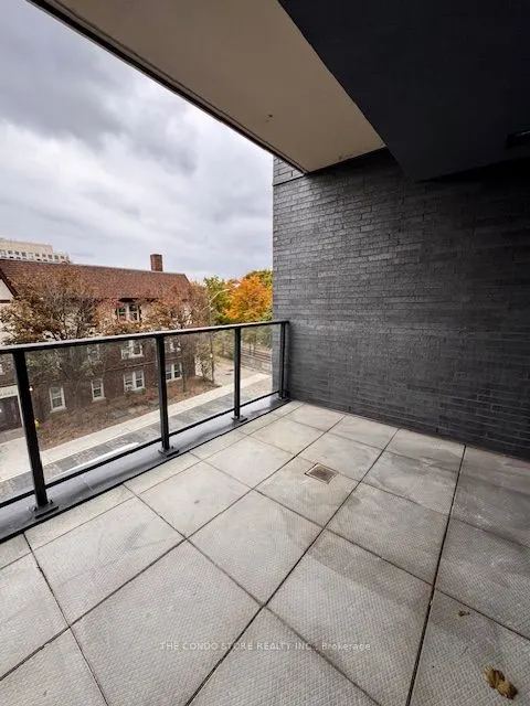 8 Manor Road W, #311