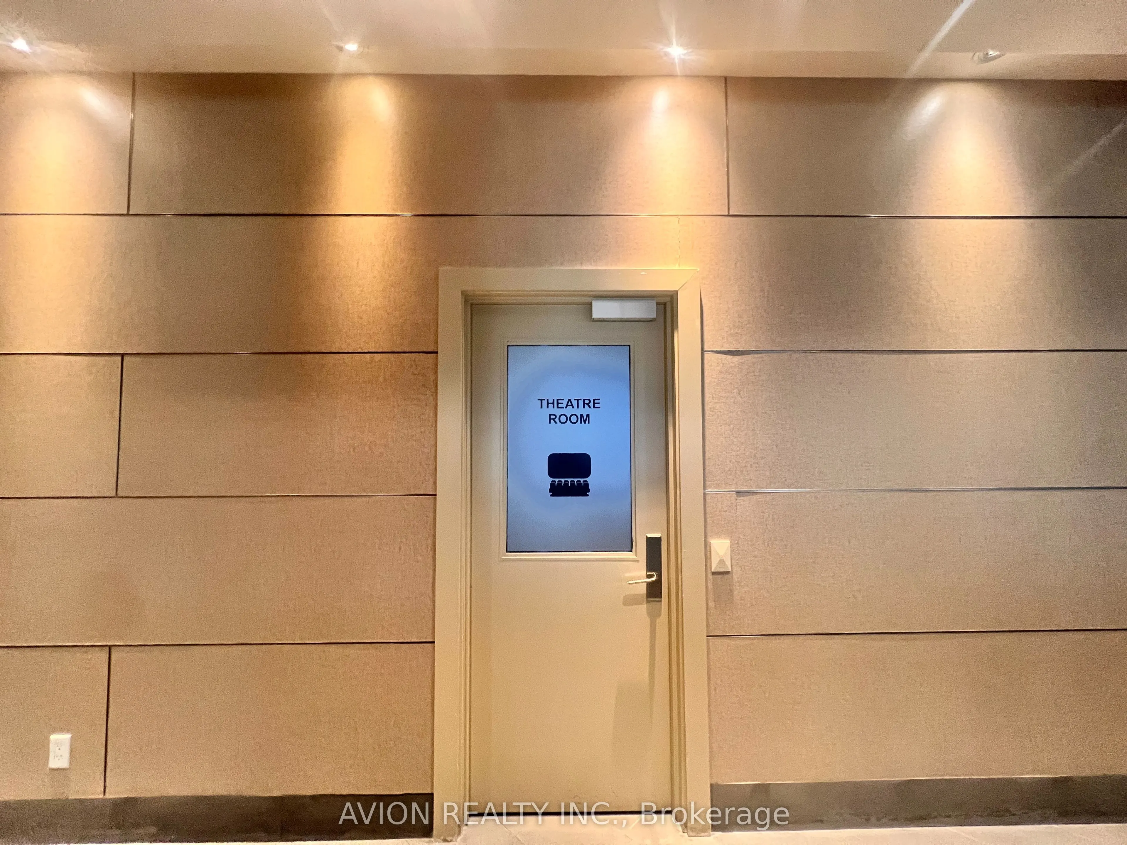 761 Bay Street, #2610