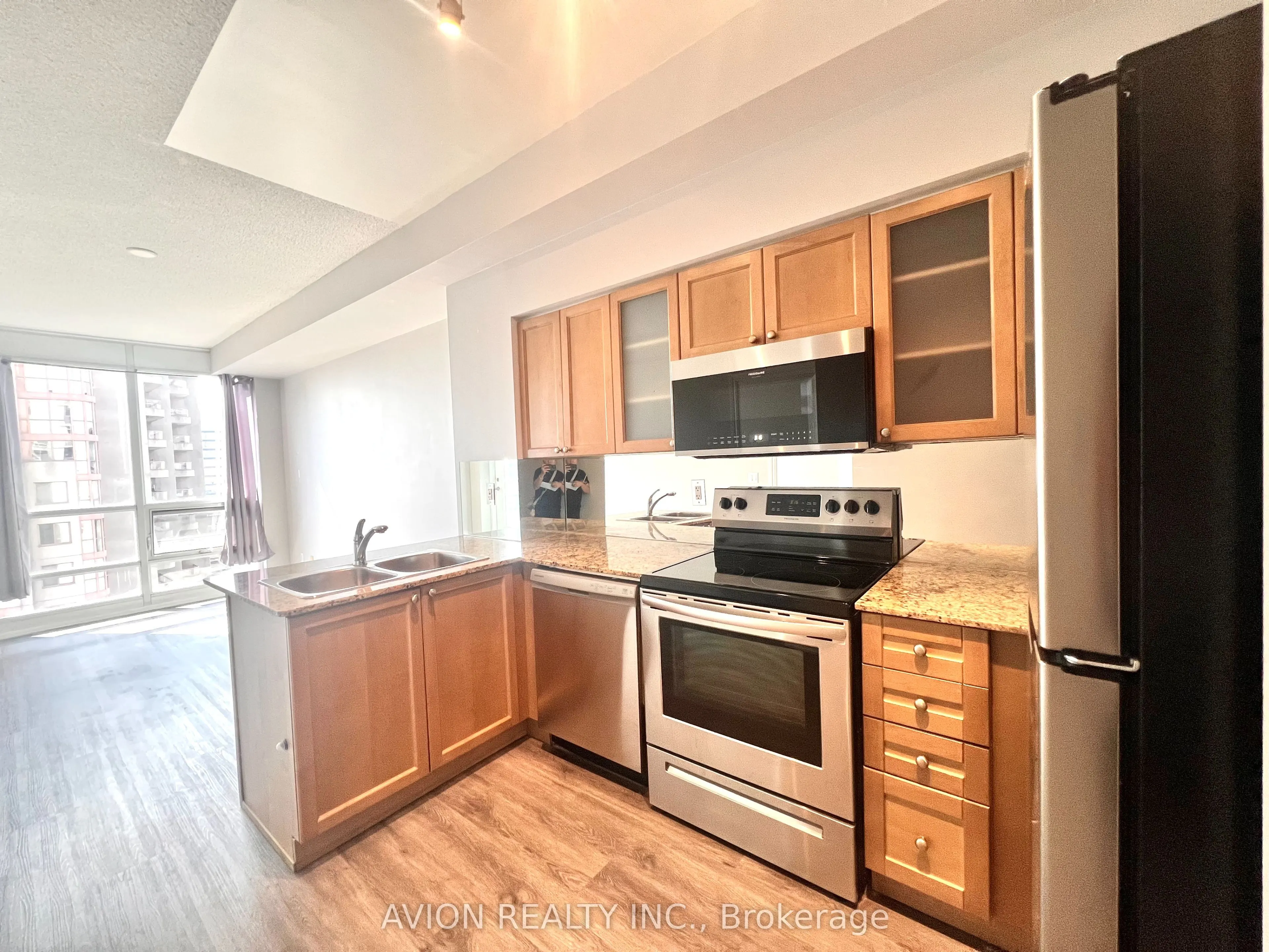 761 Bay Street, #2610