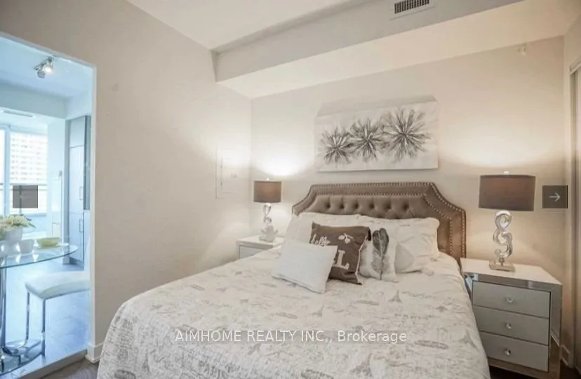 17 Dundonald Street, #1104