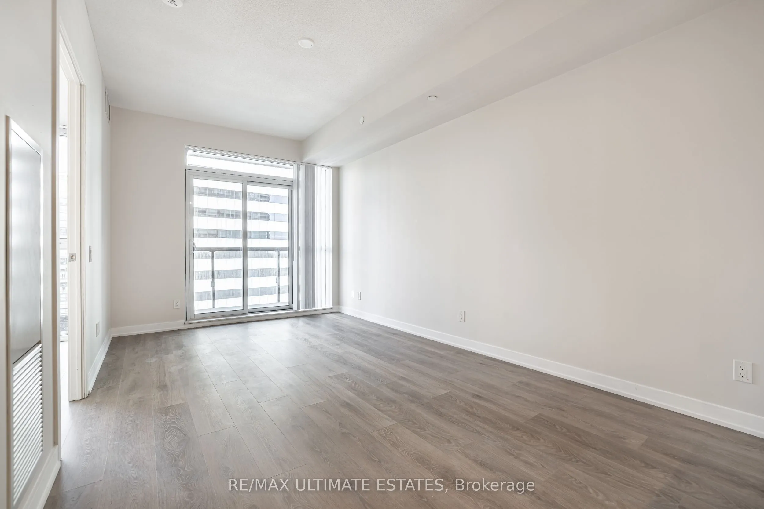 4955 Yonge Street, #9