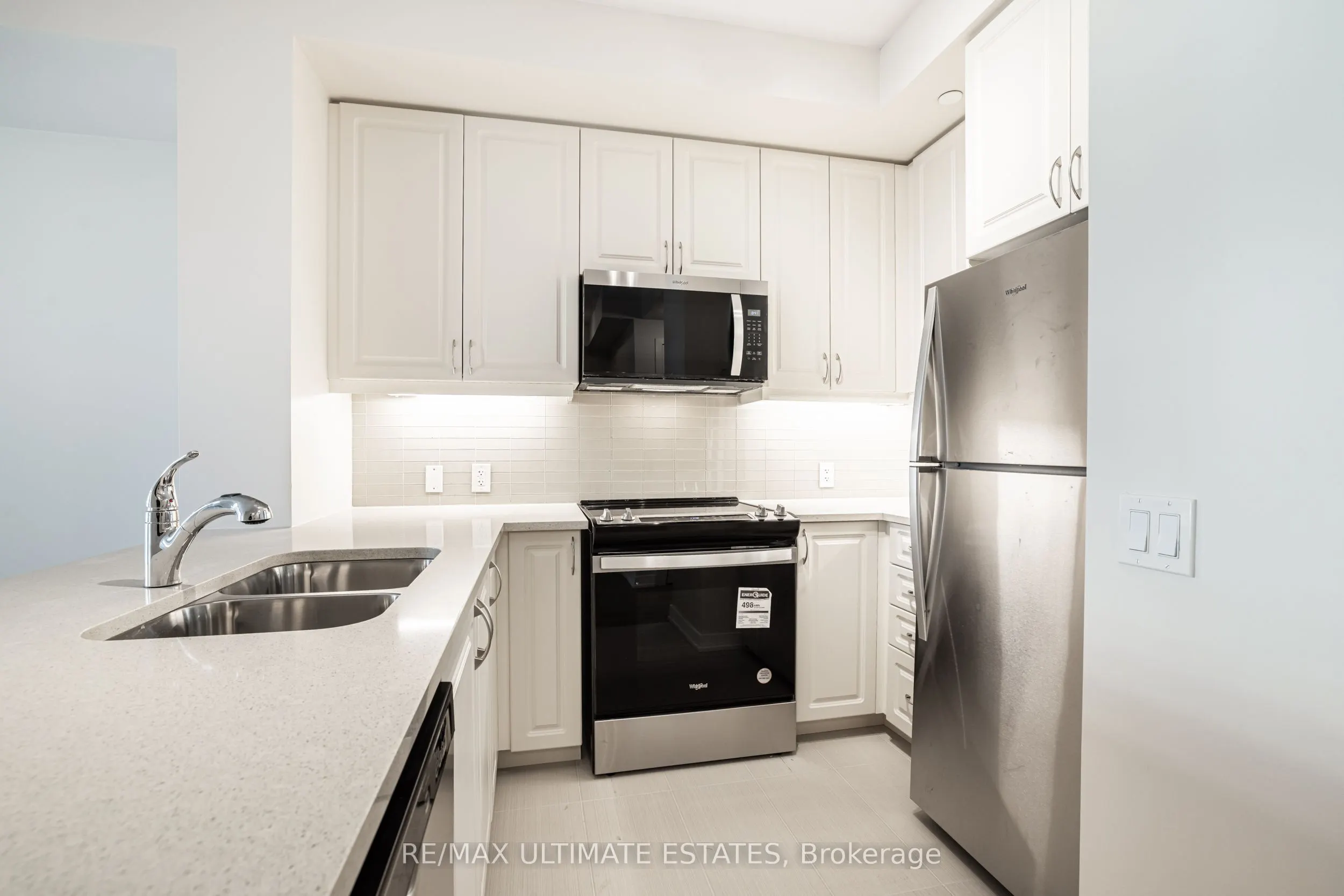 4955 Yonge Street, #9