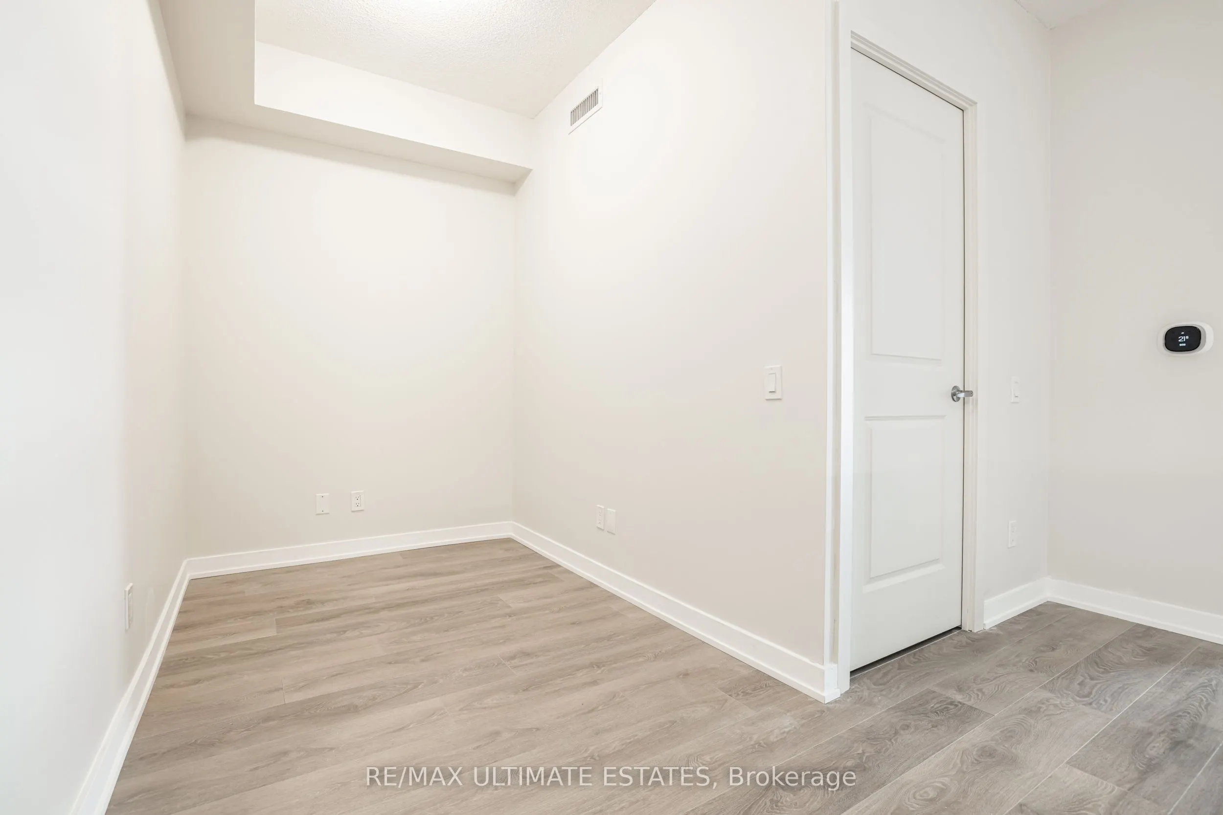 4955 Yonge Street, #9