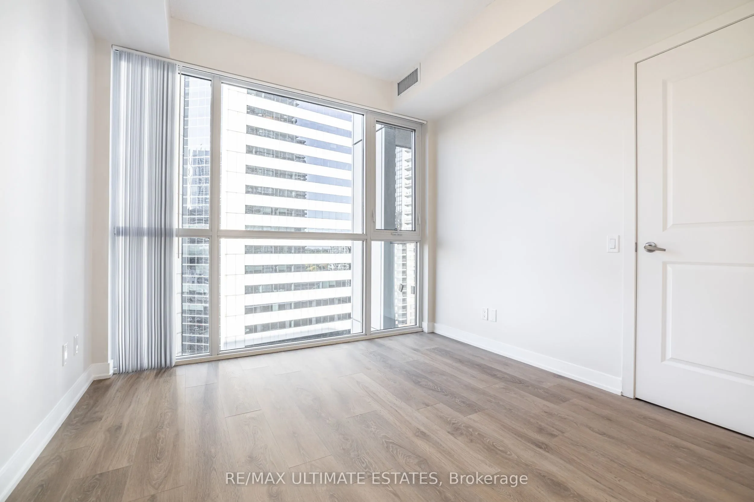 4955 Yonge Street, #9