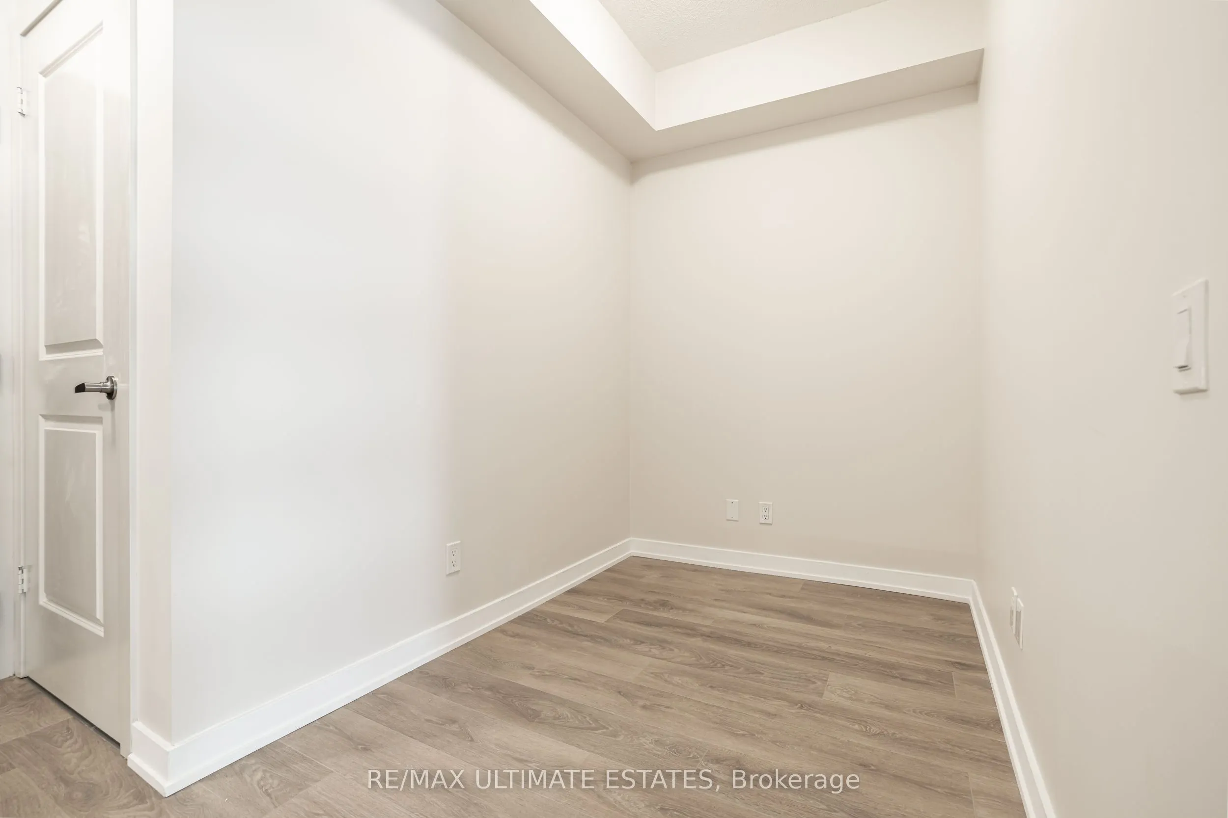 4955 Yonge Street, #9