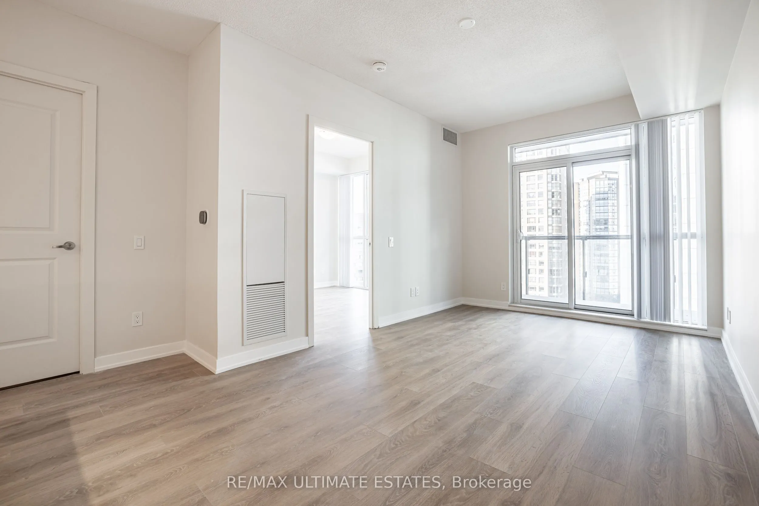 4955 Yonge Street, #9