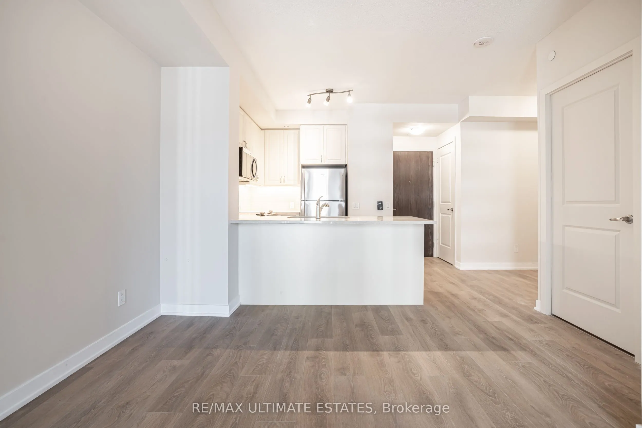 4955 Yonge Street, #9