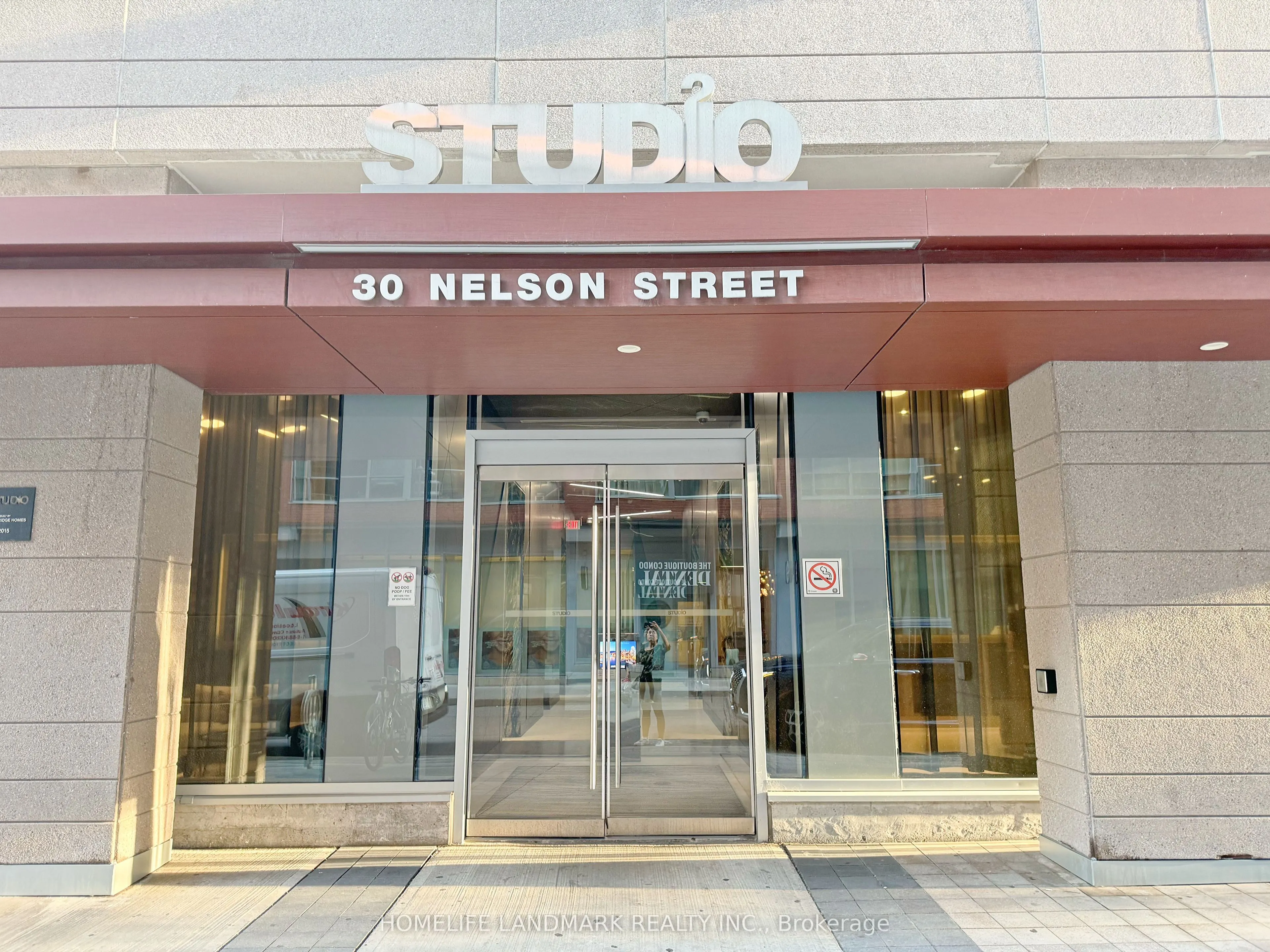 30 Nelson Street, #418