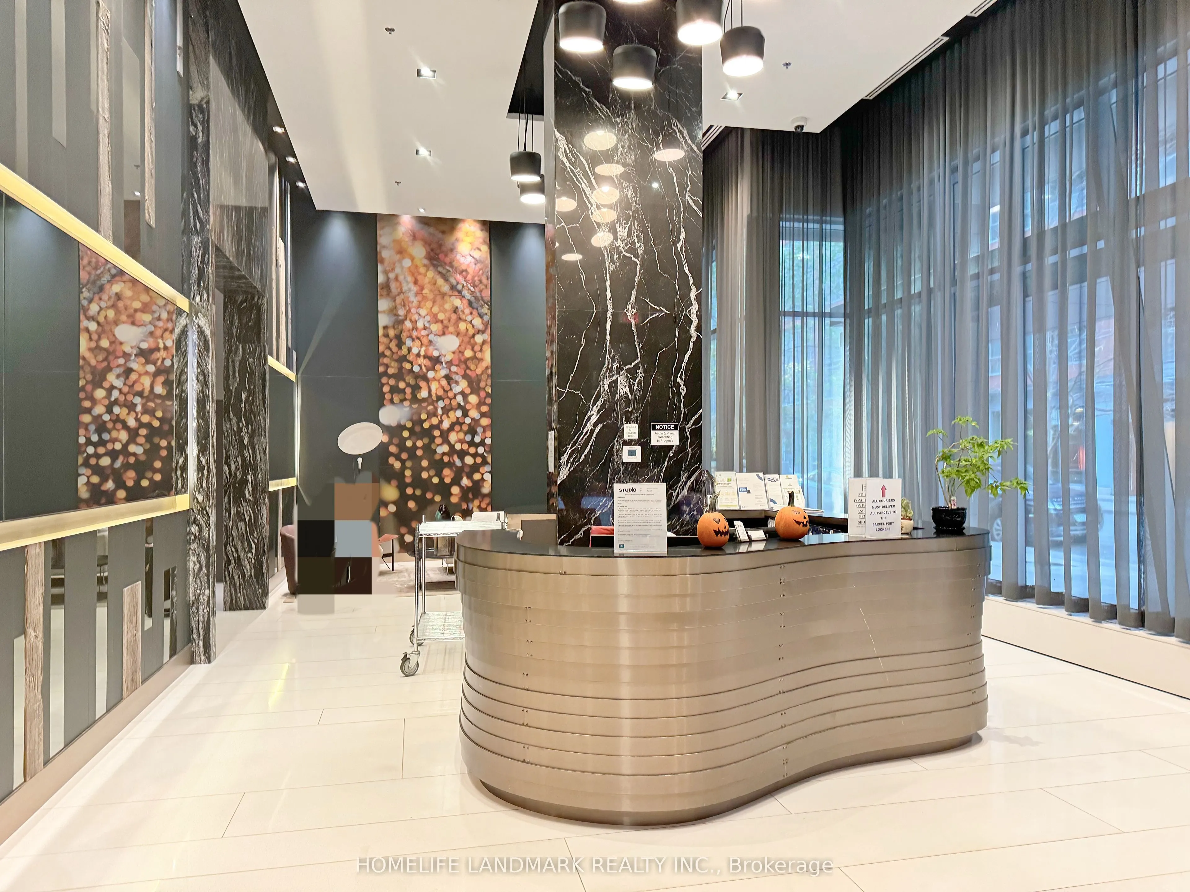 30 Nelson Street, #418