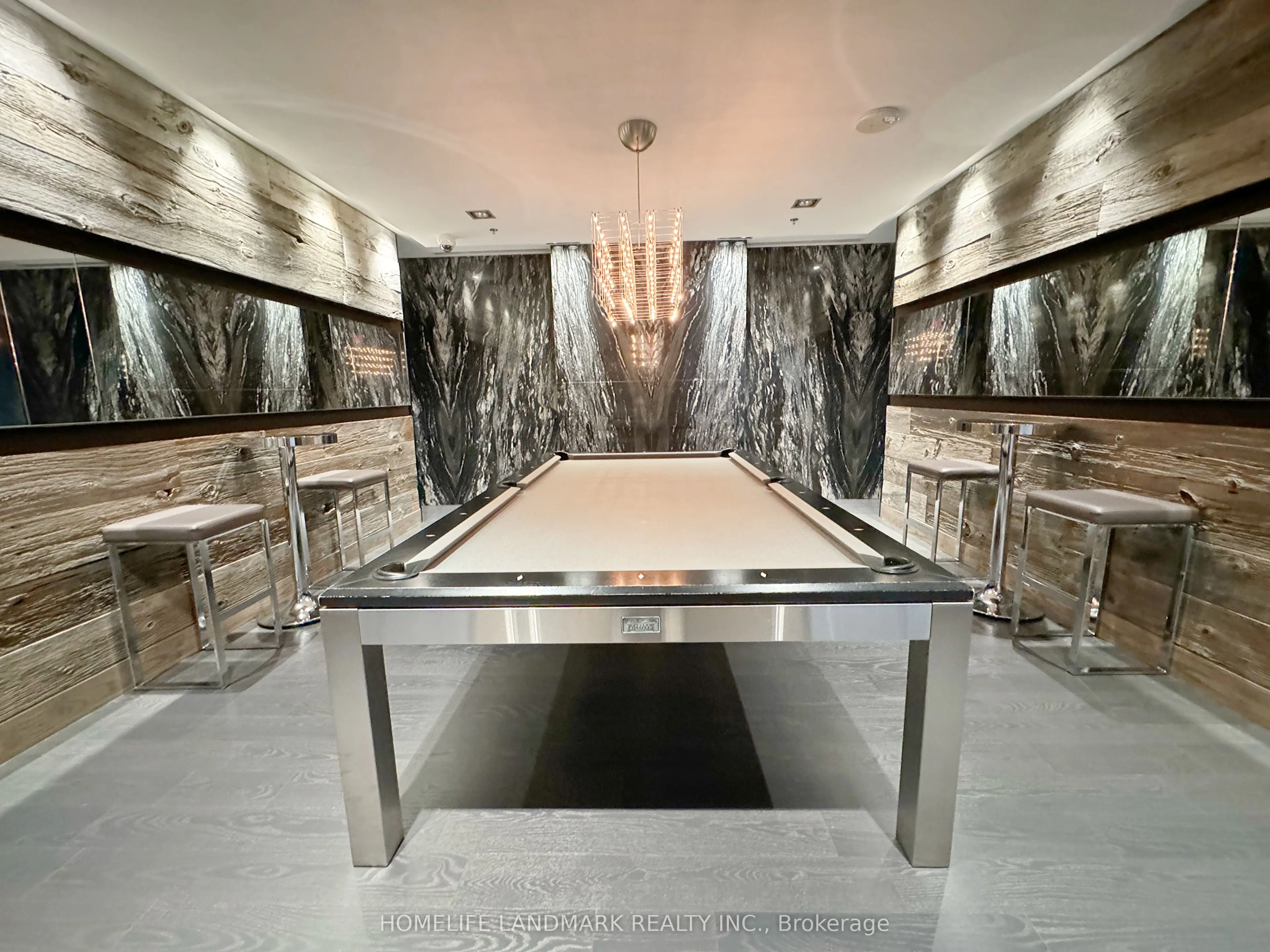 30 Nelson Street, #418