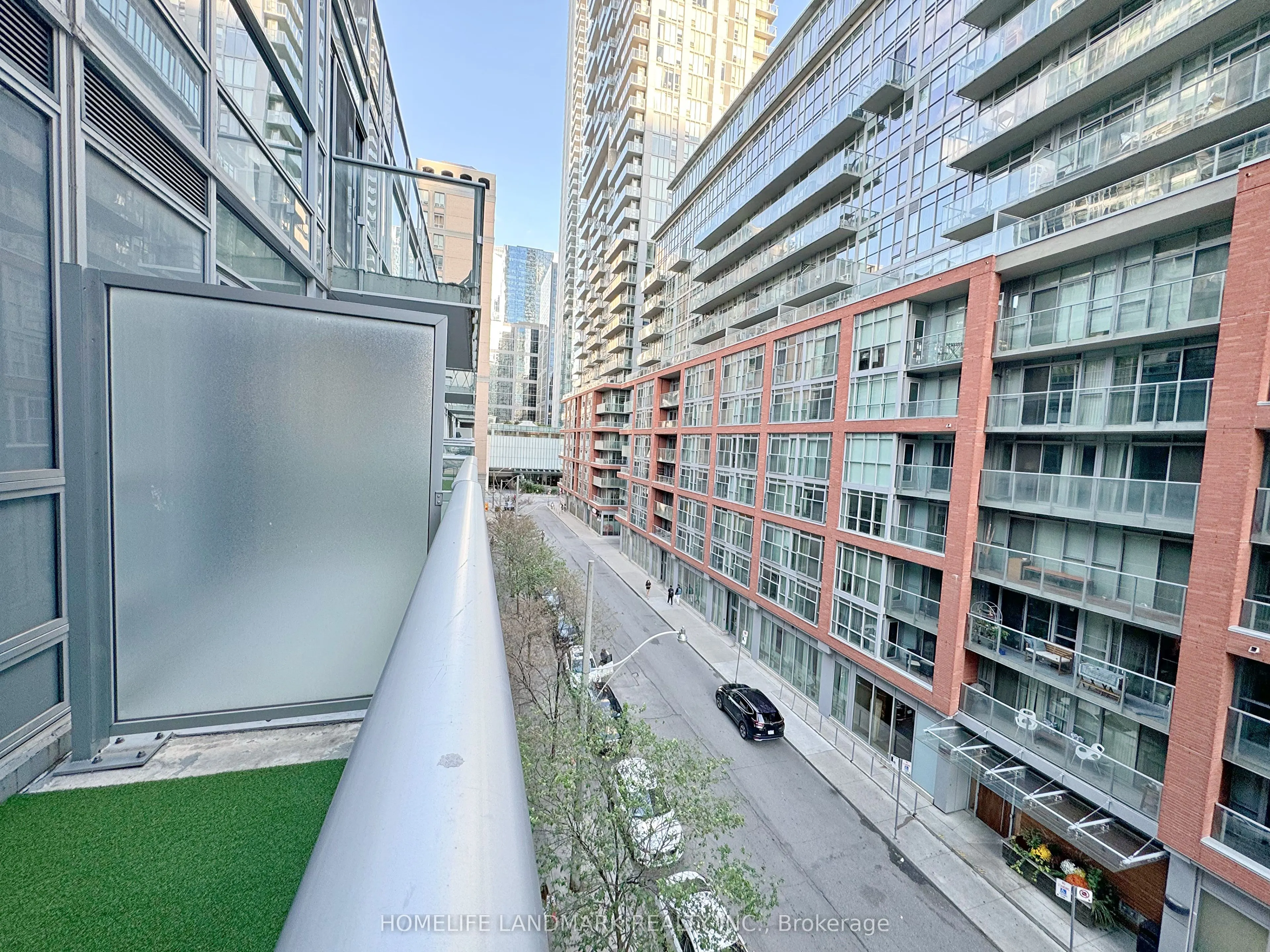 30 Nelson Street, #418