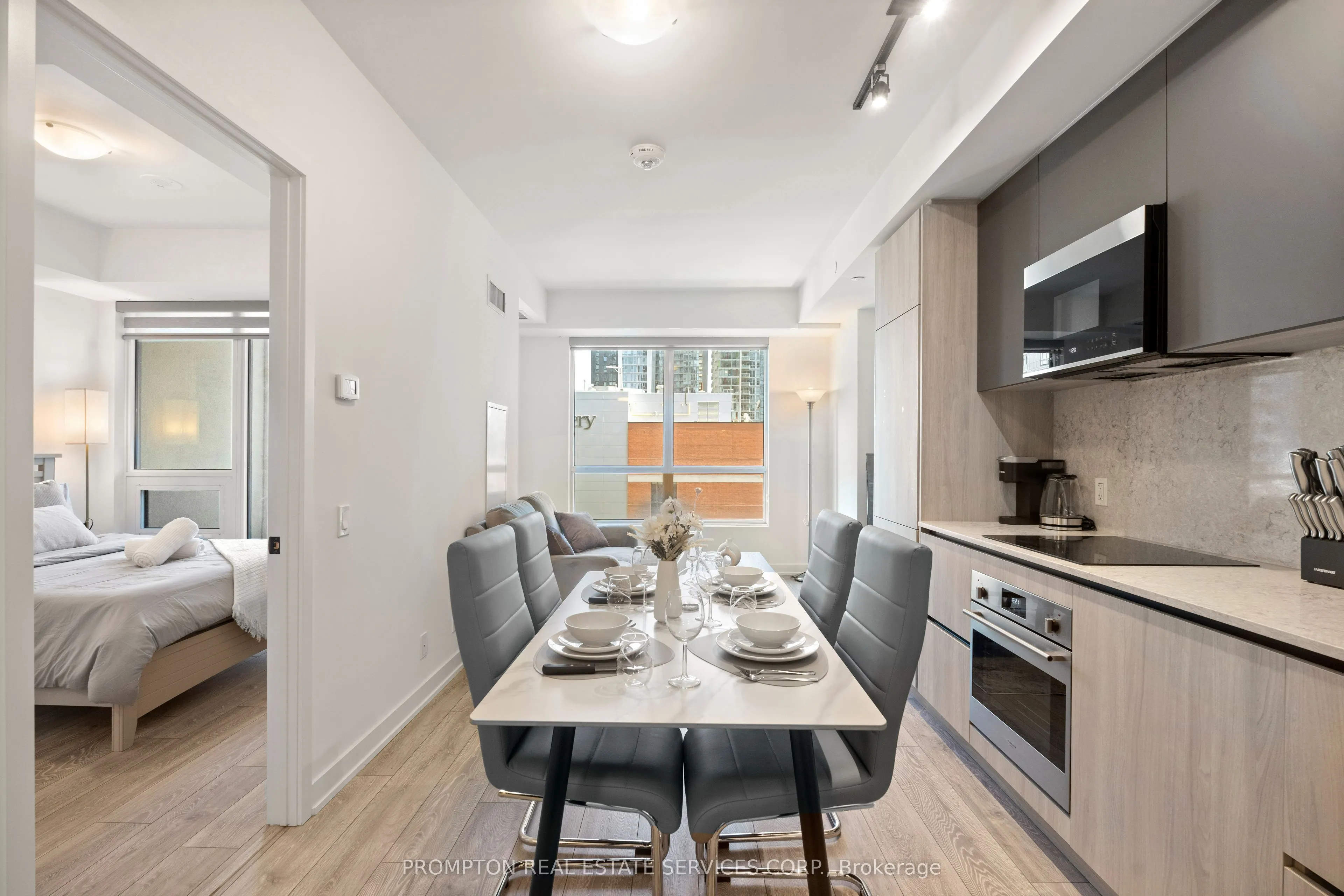 108 Peter Street, #1509