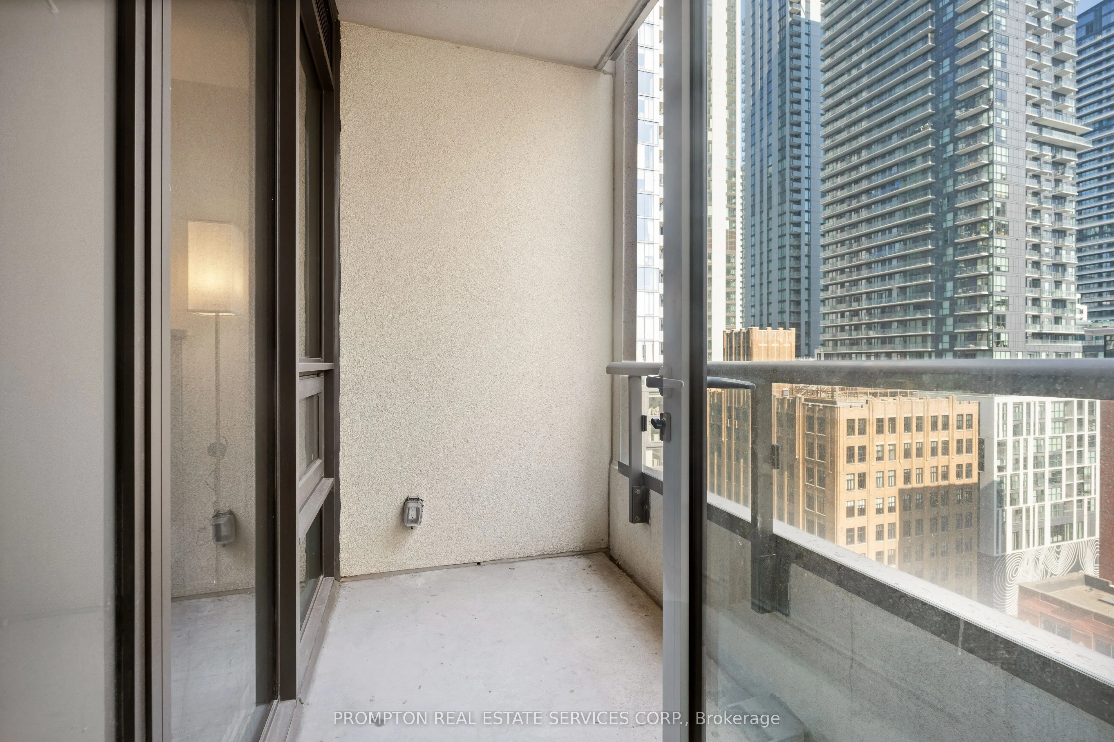 108 Peter Street, #1509