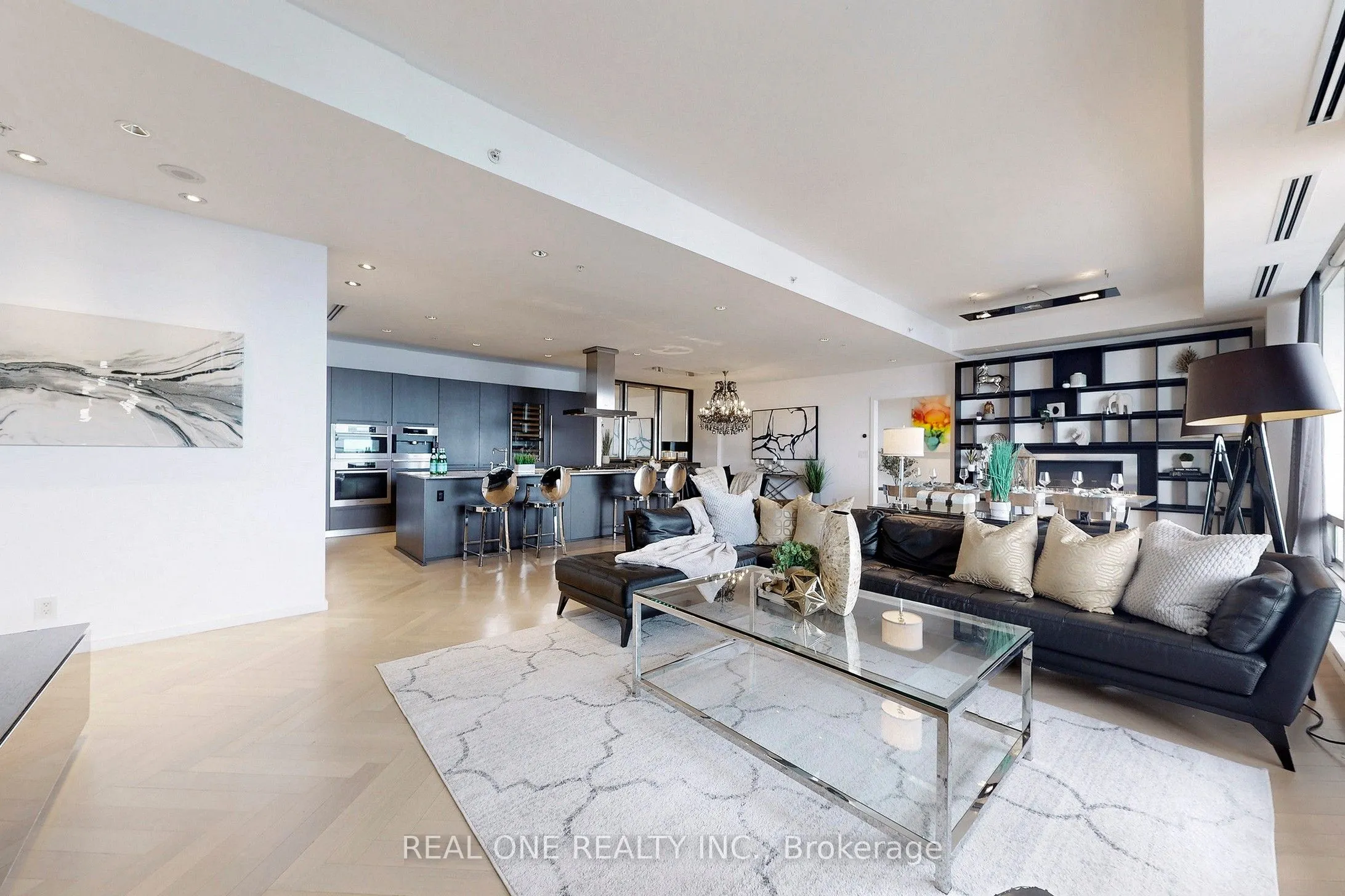 180 UNIVERSITY Avenue, #6205