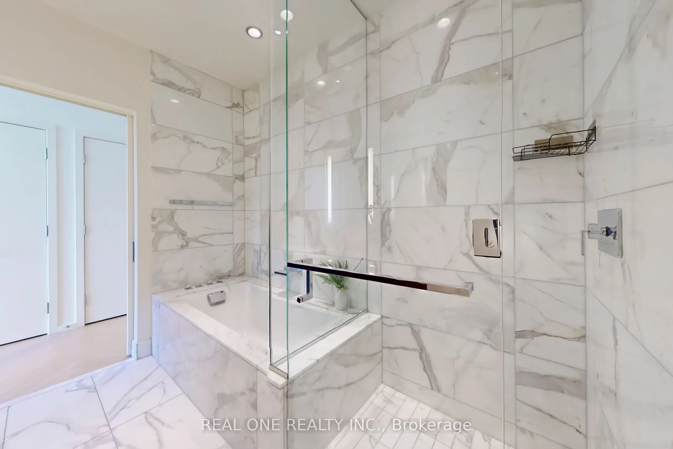 180 UNIVERSITY Avenue, #6205