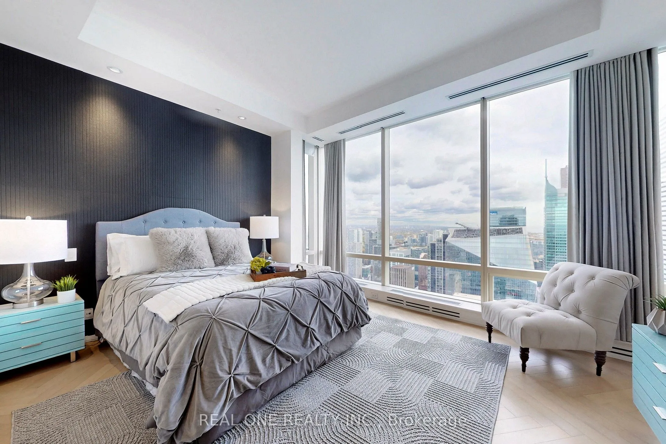 180 UNIVERSITY Avenue, #6205