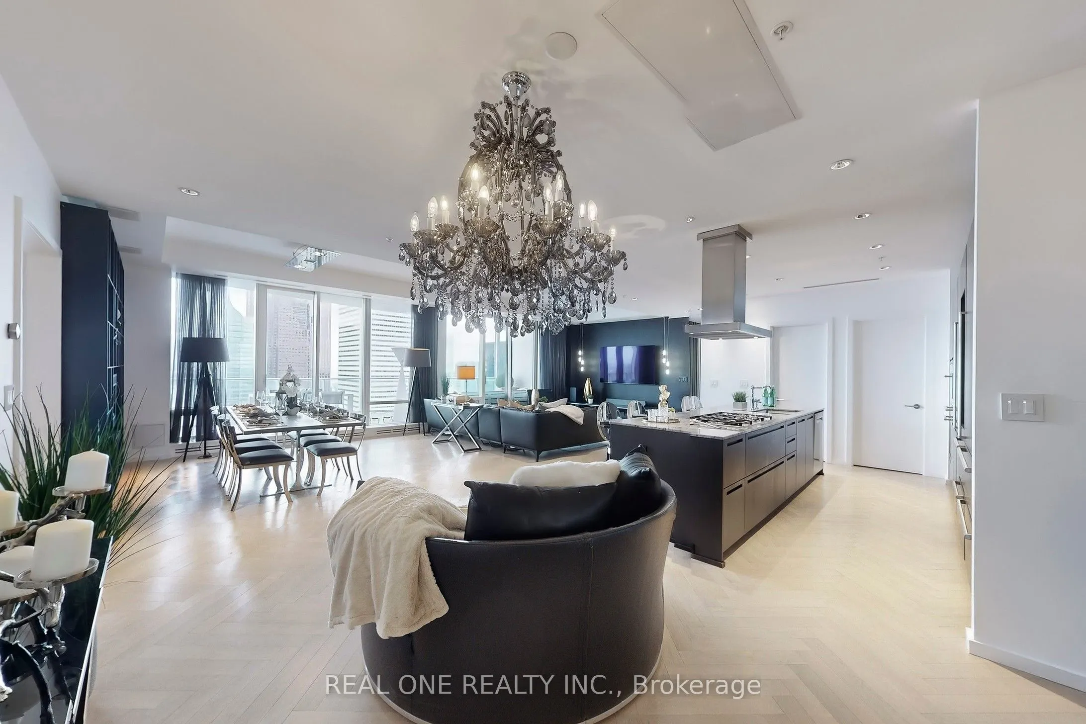 180 UNIVERSITY Avenue, #6205