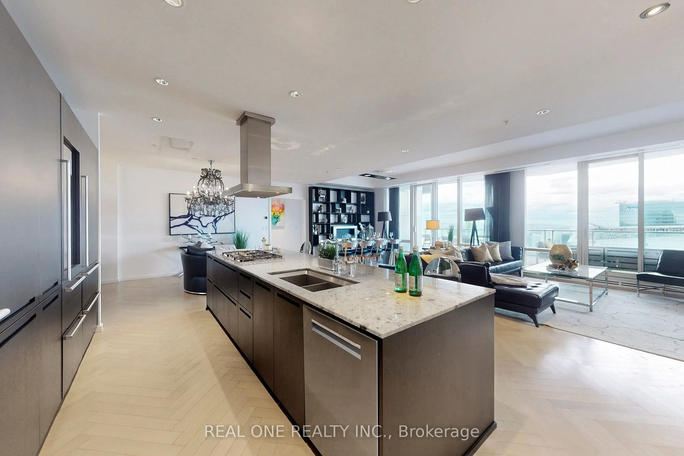 180 UNIVERSITY Avenue, #6205