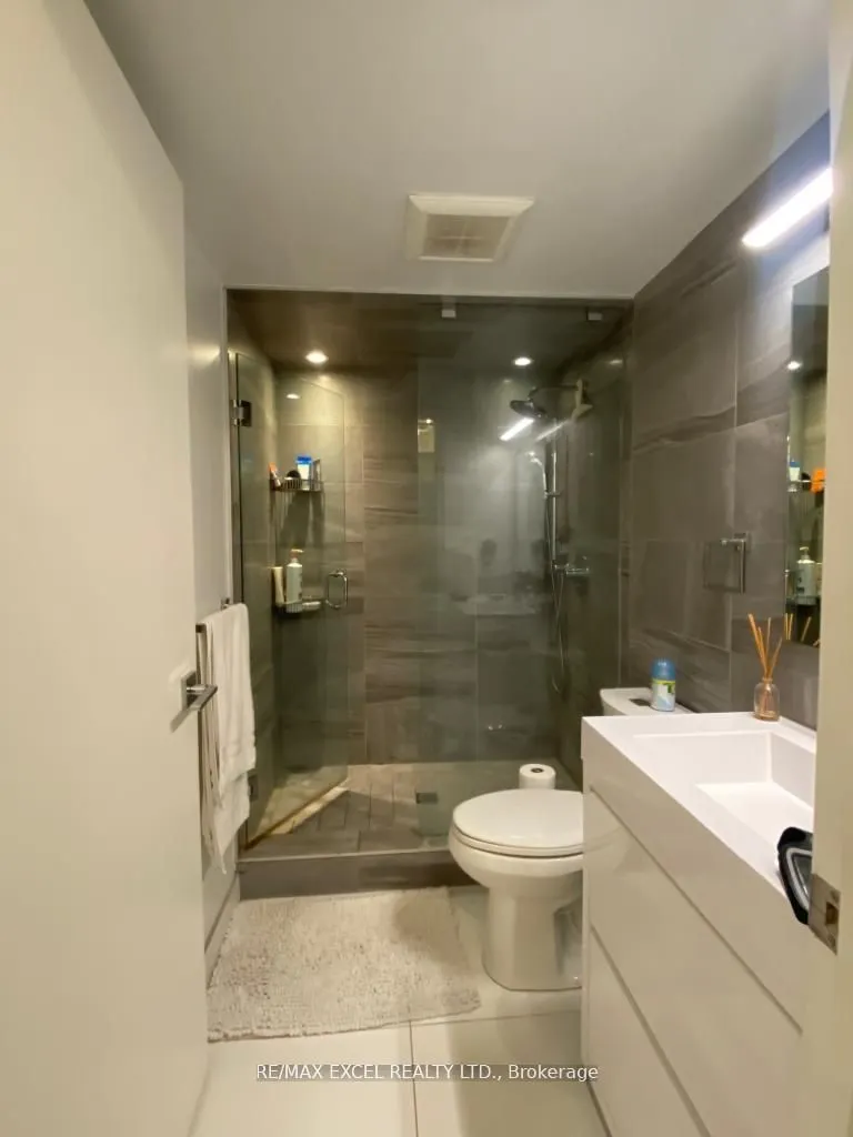 55 Stewart Street, #426