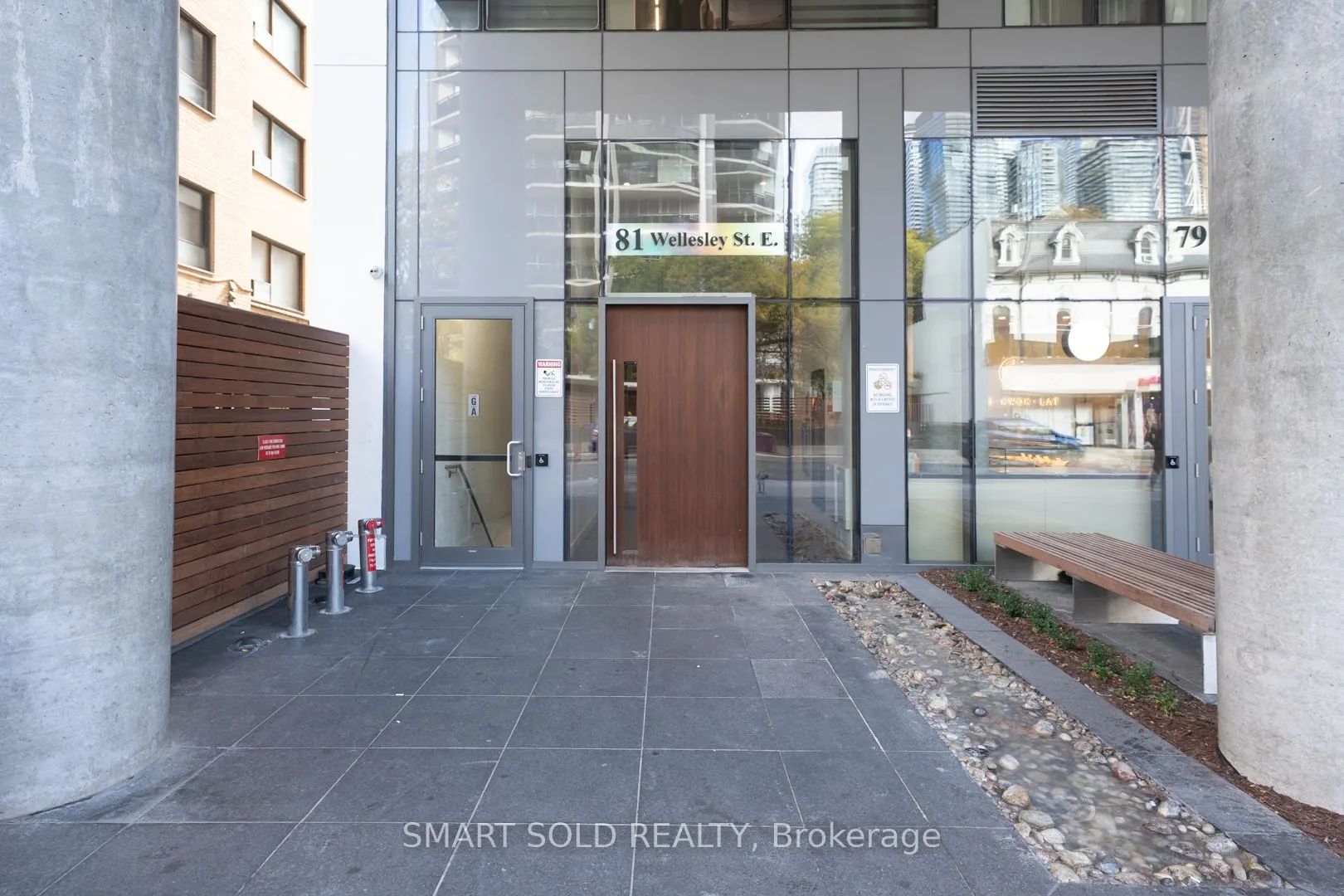 81 Wellesley Street E, #1307