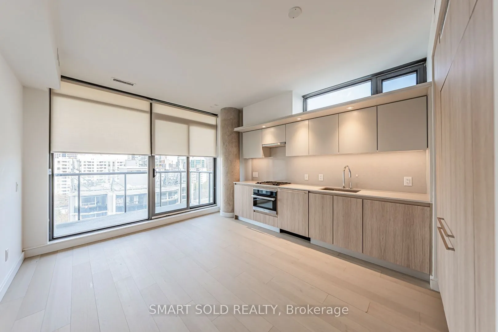 81 Wellesley Street E, #1307