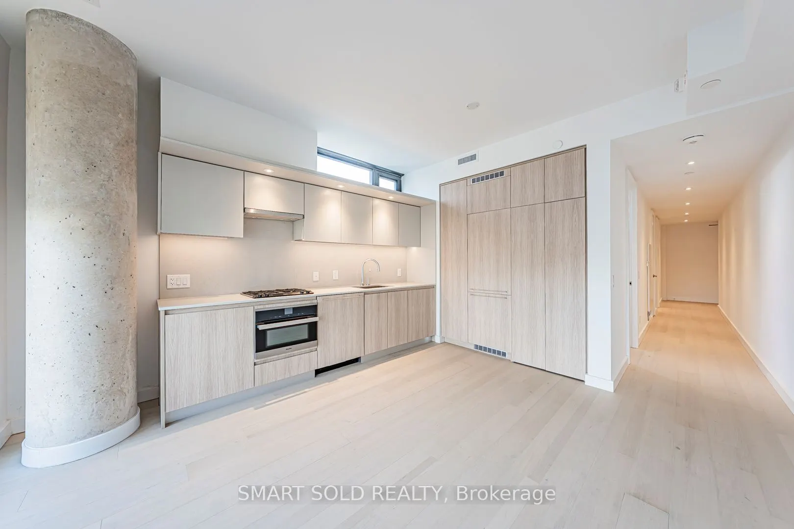 81 Wellesley Street E, #1307