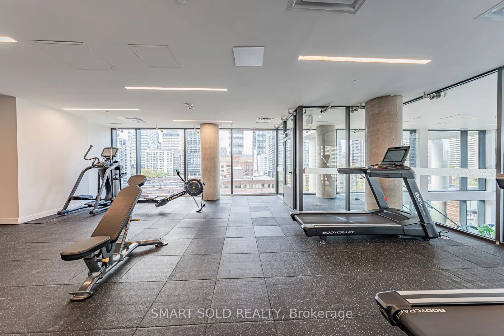 81 Wellesley Street E, #1307