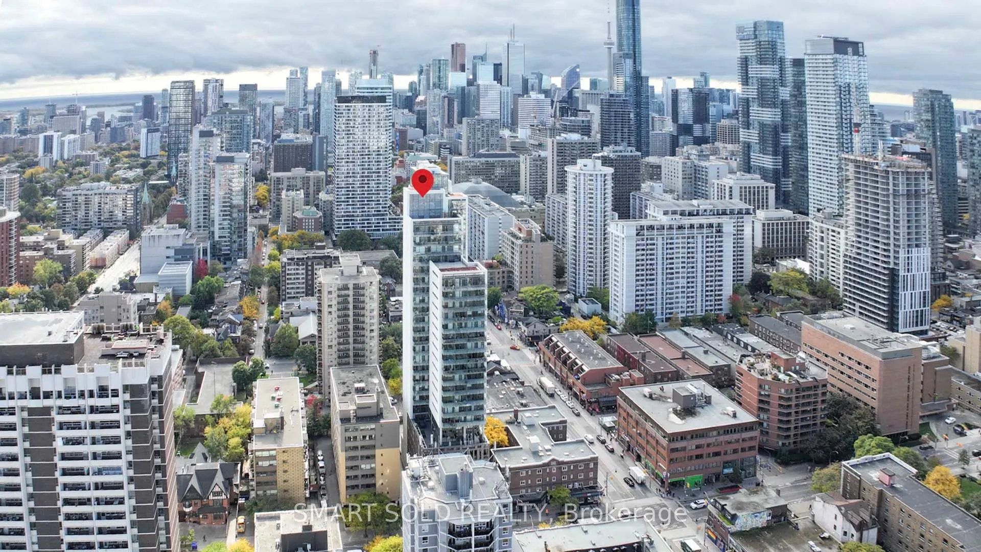 81 Wellesley Street E, #1307