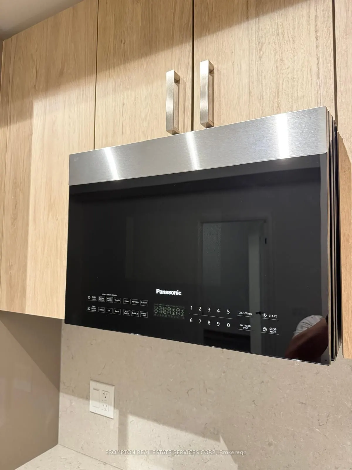 280 Dundas Street W, #2310