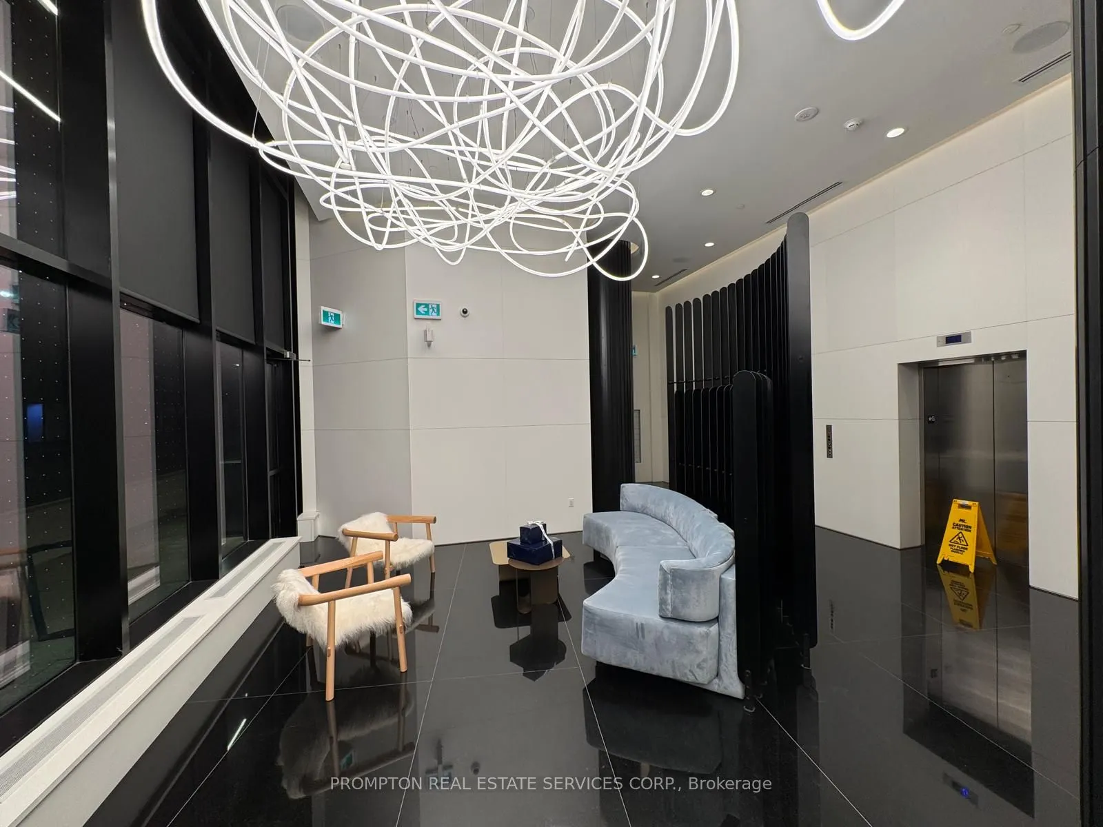 280 Dundas Street W, #2310